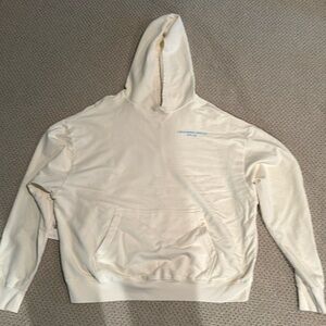Beachkrew sweatshirt size M. NWT